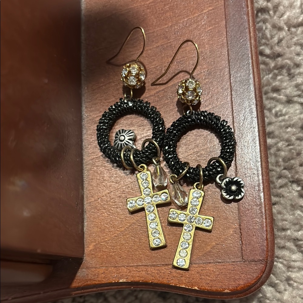 Elegant Black and Gold Cross Earrings